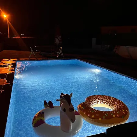Дом отдыха Luxury With Pool In Akyaka Goekova