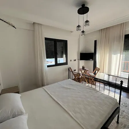 Luxury With Pool In Akyaka Goekova Holiday home Ula