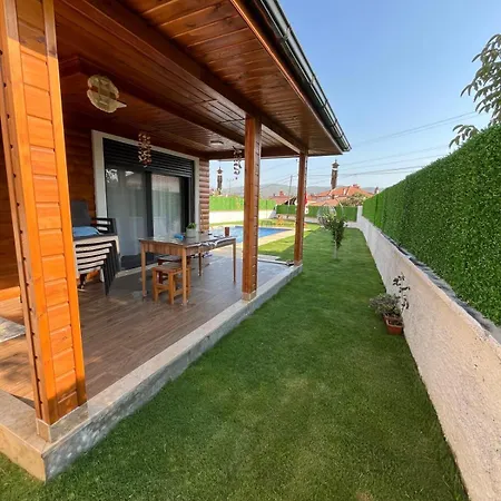 Holiday home Luxury With Pool In Akyaka Goekova Ula