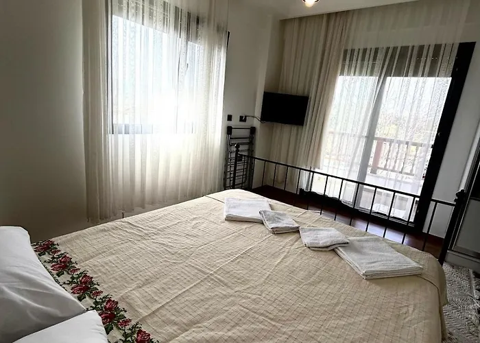 Holiday home Luxury With Pool In Akyaka Goekova Ula